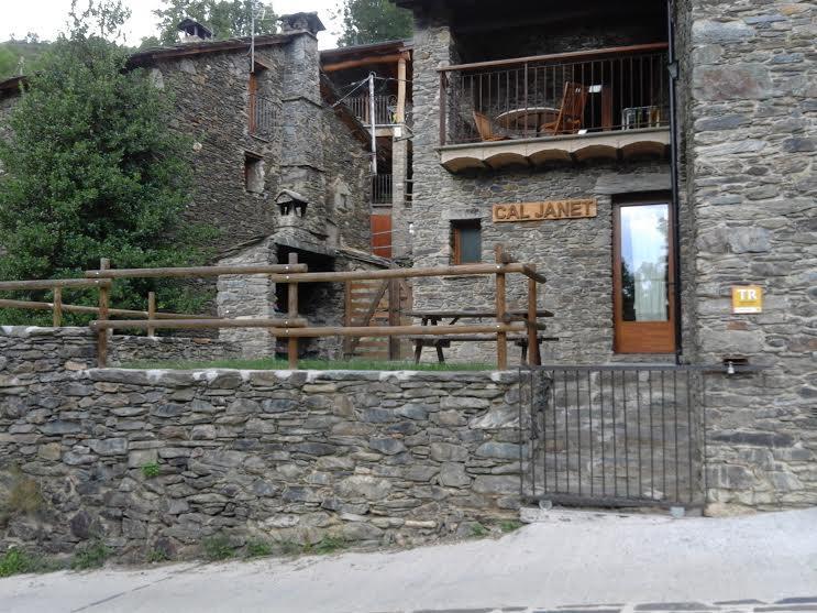 La Cabanya De Cal Forn De Serrat Queralbs Exterior foto